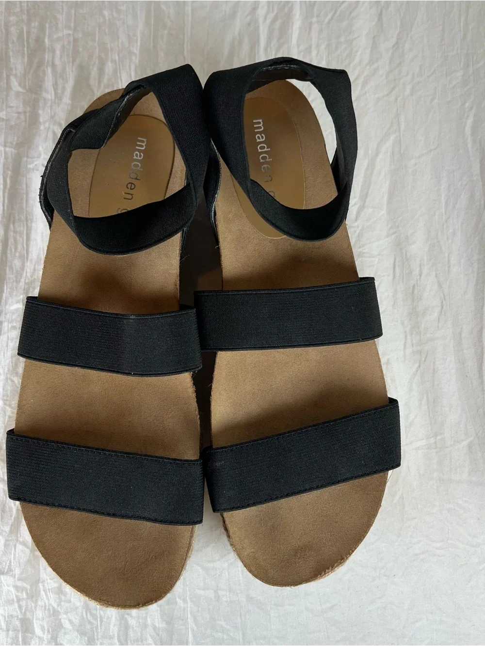 MaddenGirl Women’s sz8.5 Black Elastic Strap Espadrille Platform Footbed Sandals